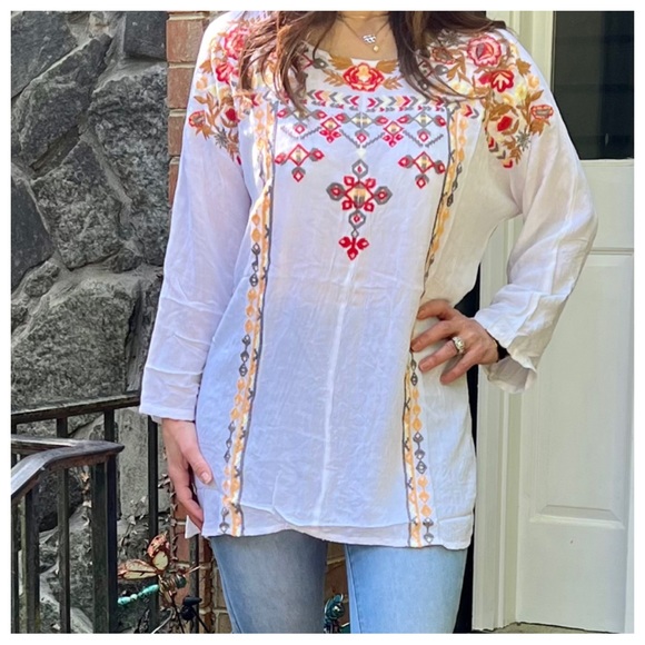 17 Boho Embroidered Beautiful Tunic Top - Picture 4 of 6